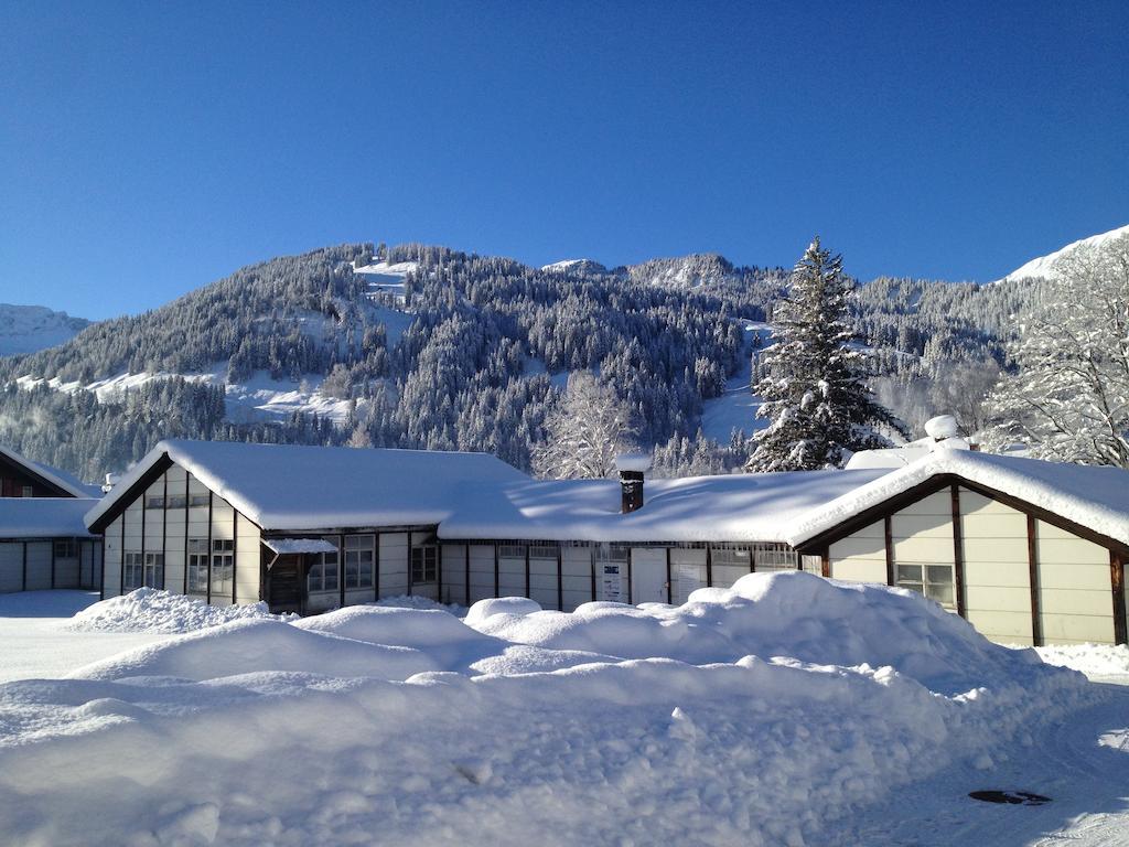 Mountain Lodge Backpackercamp Lenk im Simmental Exterior foto